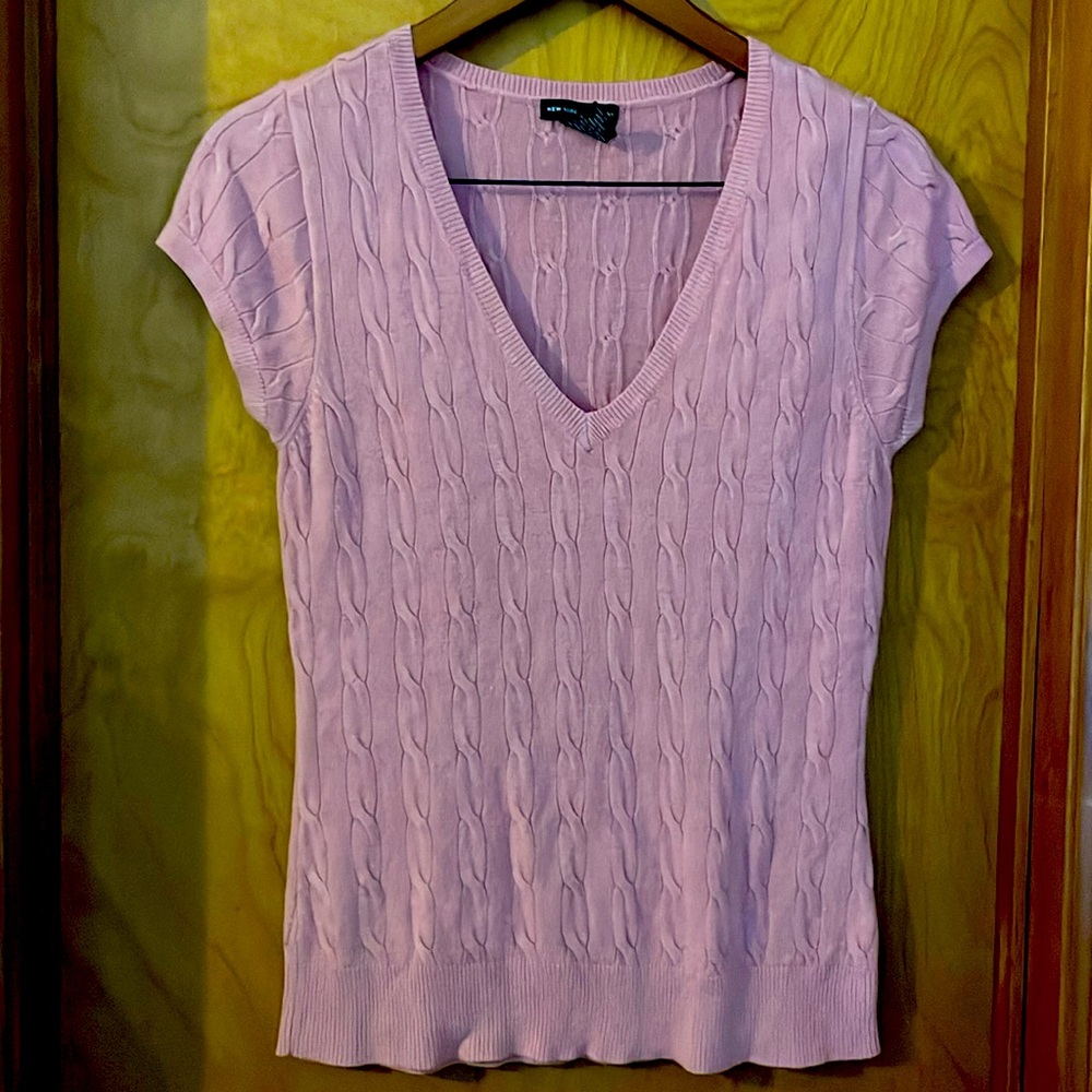 🌻3 for $25 NY&Co pink cable knit sweater, large